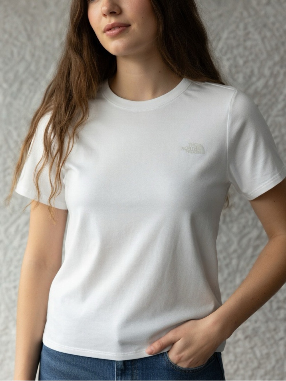 The North Face Women's White Crewneck Tee with Tie Knot Back | Size S